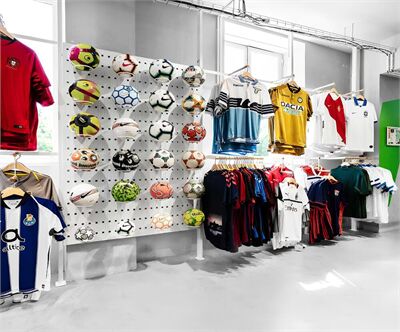 Địa chỉ mua đồ bóng đá giá rẻ, chính hãng, uy tín nhất tại Hà Nội 