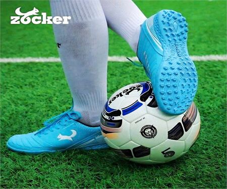 Top 7 Giày Bóng Đá TF Giá Rẻ Cho Người Chơi Phong Trào