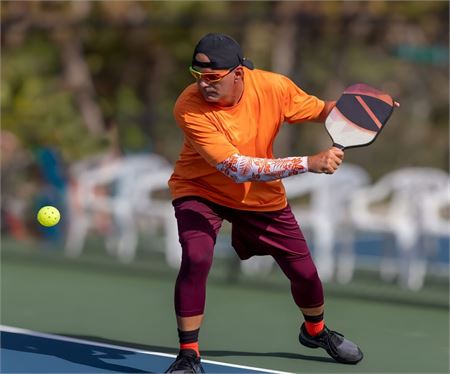 Top Các Phụ Kiện Pickleball Cho Người Muốn Chơi Chuyên Nghiệp 2025