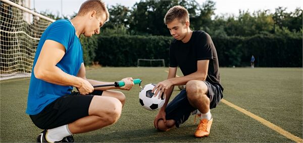 Bơm bóng đúng áp suất – Bước cơ bản đầu tiên