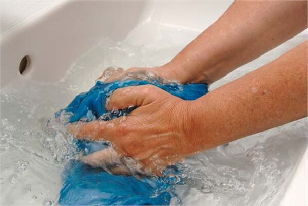 Mẹo giữ quần áo bóng đá luôn bền đẹp