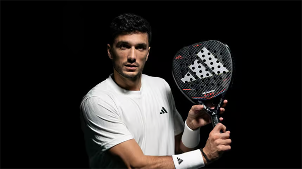 Dòng adidas metalbone