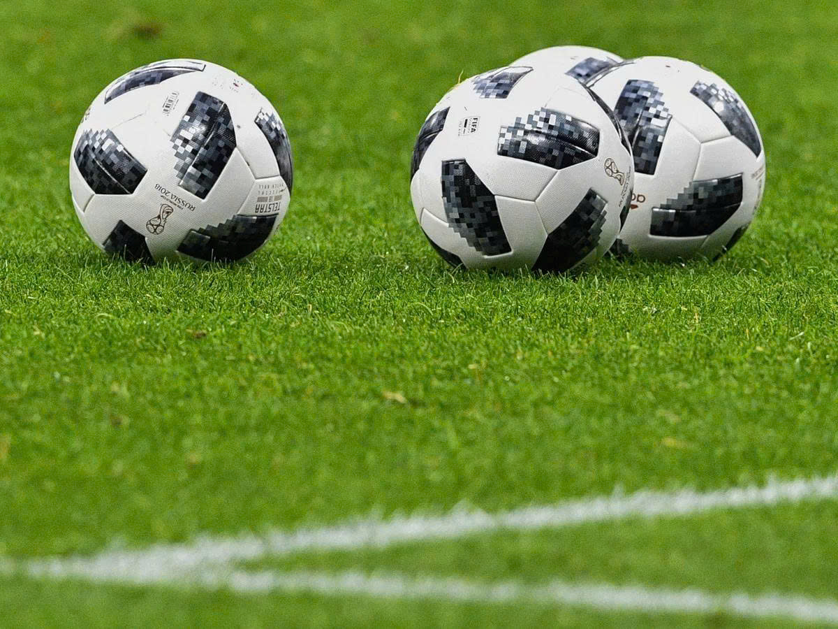 Vì sao nên chọn bóng đạt chuẩn FIFA?