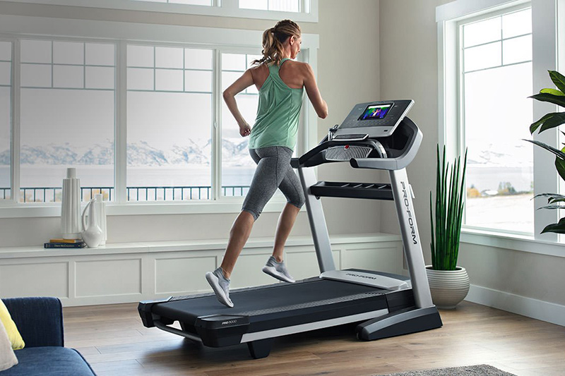 Dưới ~6 triệu đồng: máy chạy bộ cơ bản, phù hợp nhu cầu nhẹ tại nhà