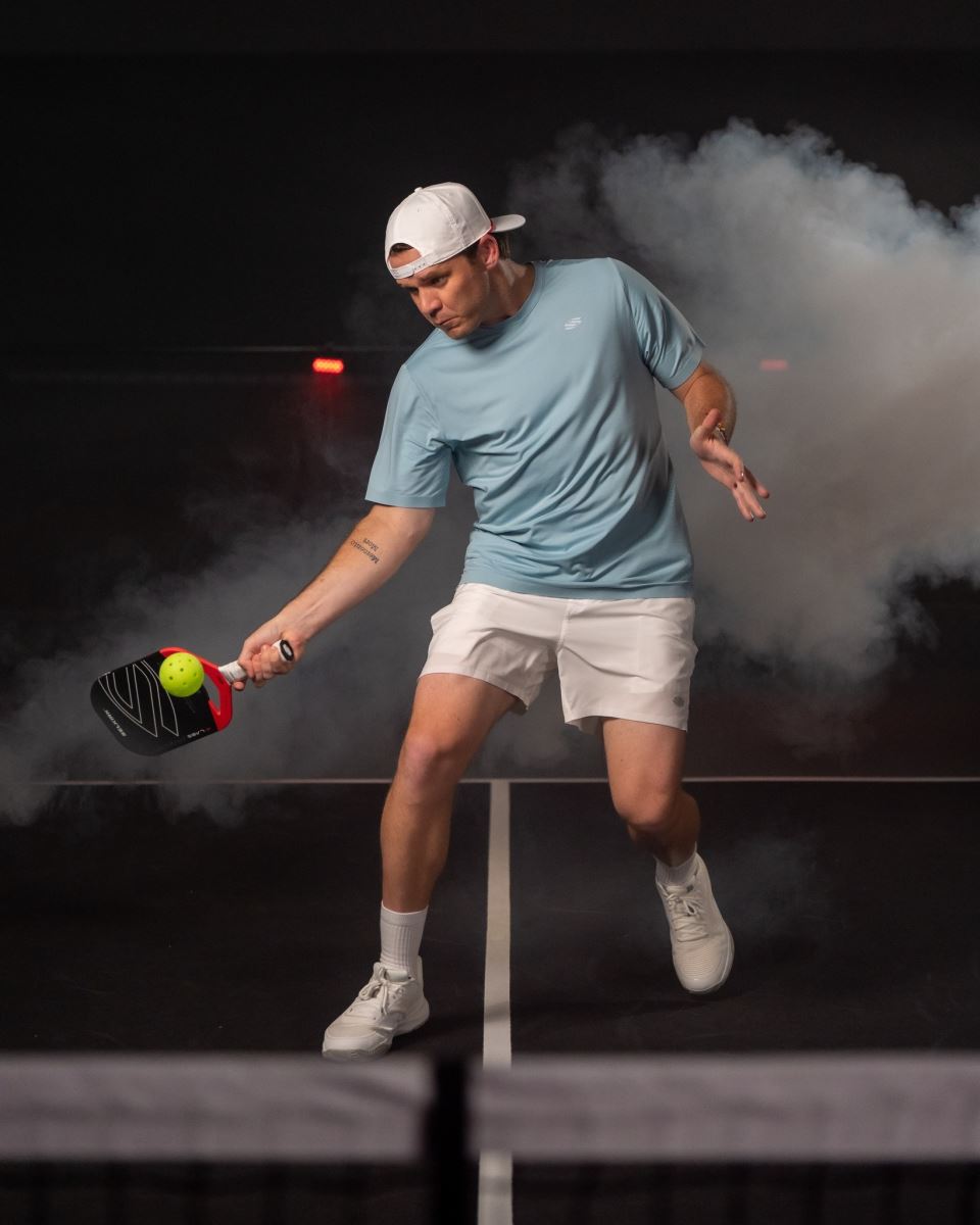 Đối tượng sử dụng vợt Pickleball mặt nhám