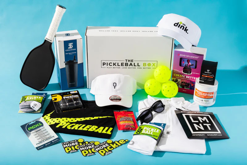 Chuẩn bị dụng cụ và trang thiết bị thi đấu Pickleball