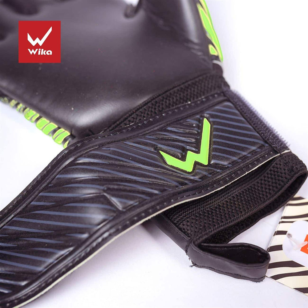 găng tay thủ môn Wika Lazer 5