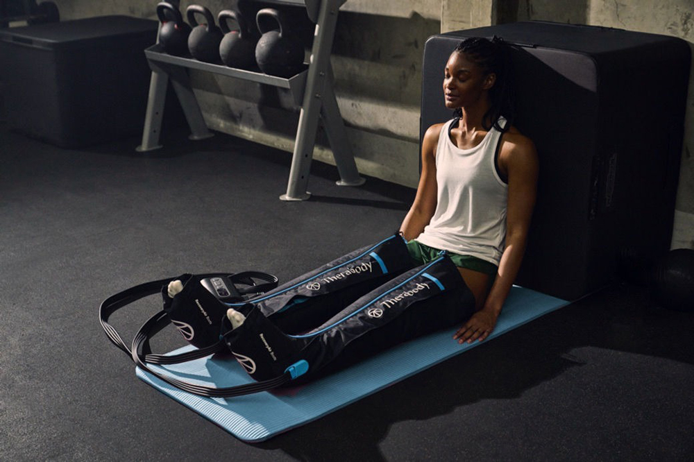 máy massage bắp chân nén khí Therabody RecoveryAir Prime 2