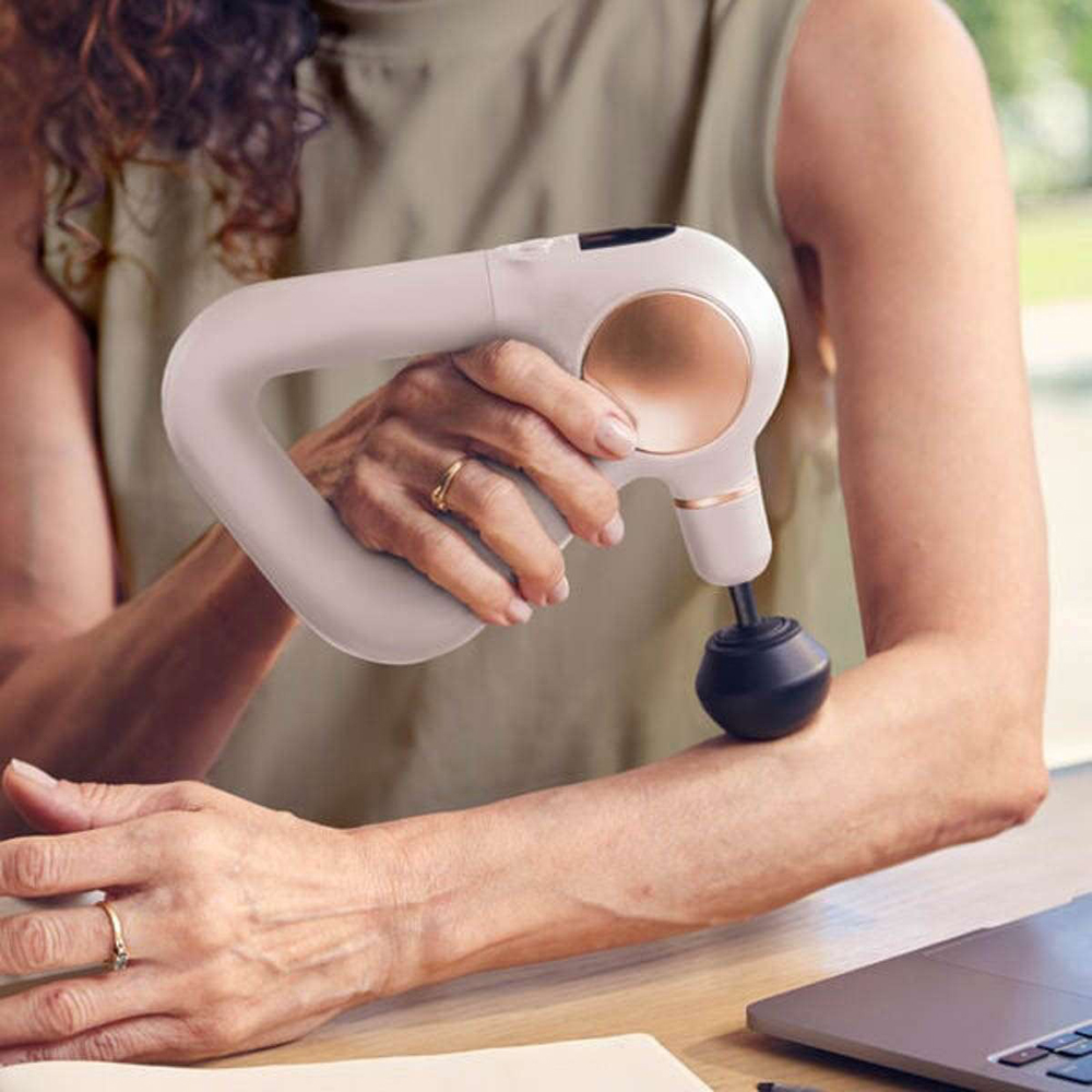 máy massage Therabody Theragun Sense 7