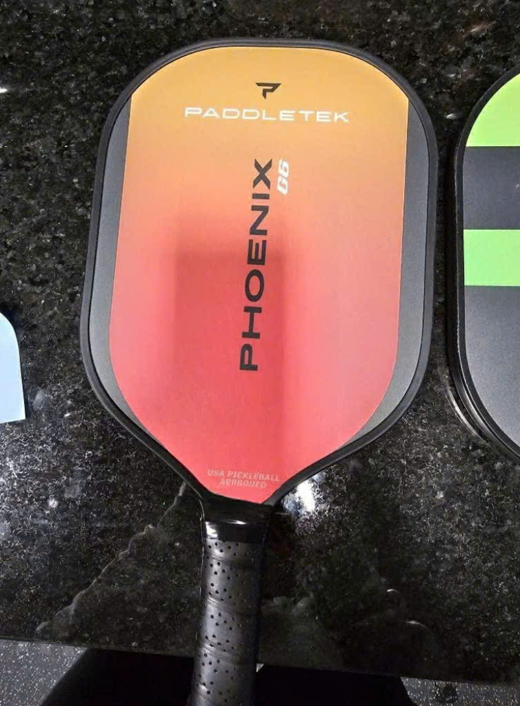 Tại sao khách hàng yêu thích vợt Pickleball Paddletek?