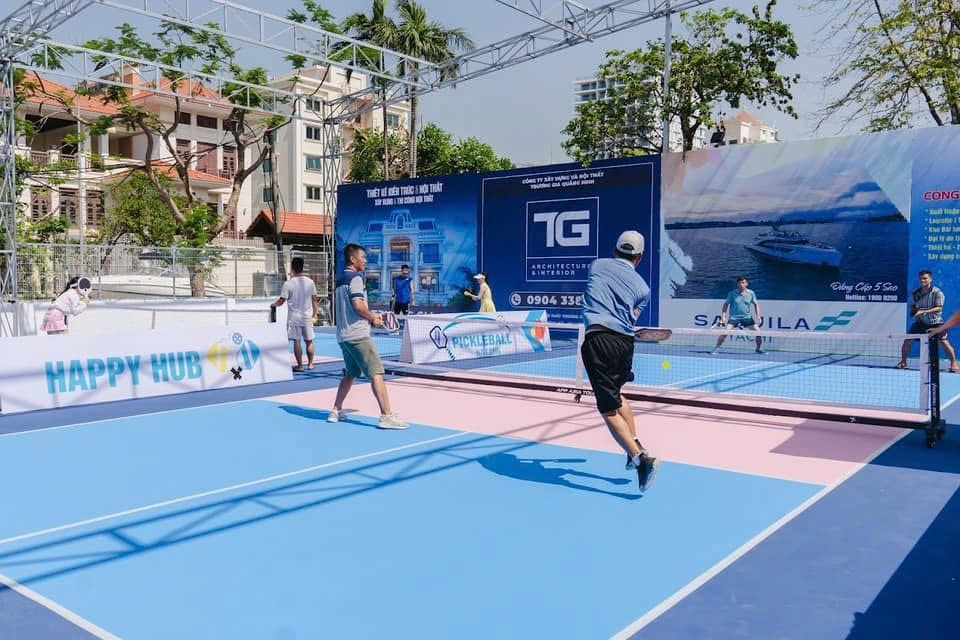 Sân Pickleball HappyHub Hạ Long