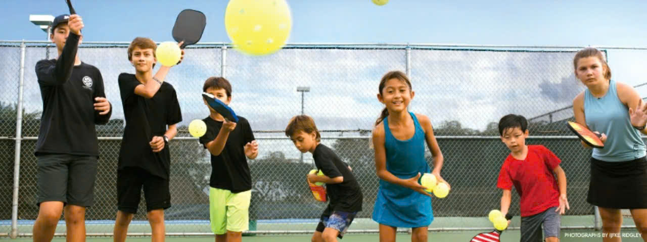 Tổng quan về tầm quan trọng của việc chọn vợt pickleball phù hợp cho trẻ em