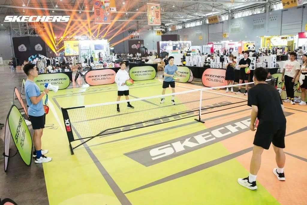 Cộng đồng người chơi Pickleball: Các câu lạc bộ, nhóm chơi, và sự hỗ trợ từ các tổ chức như Hiệp Hội Pickleball Thâm Quyến