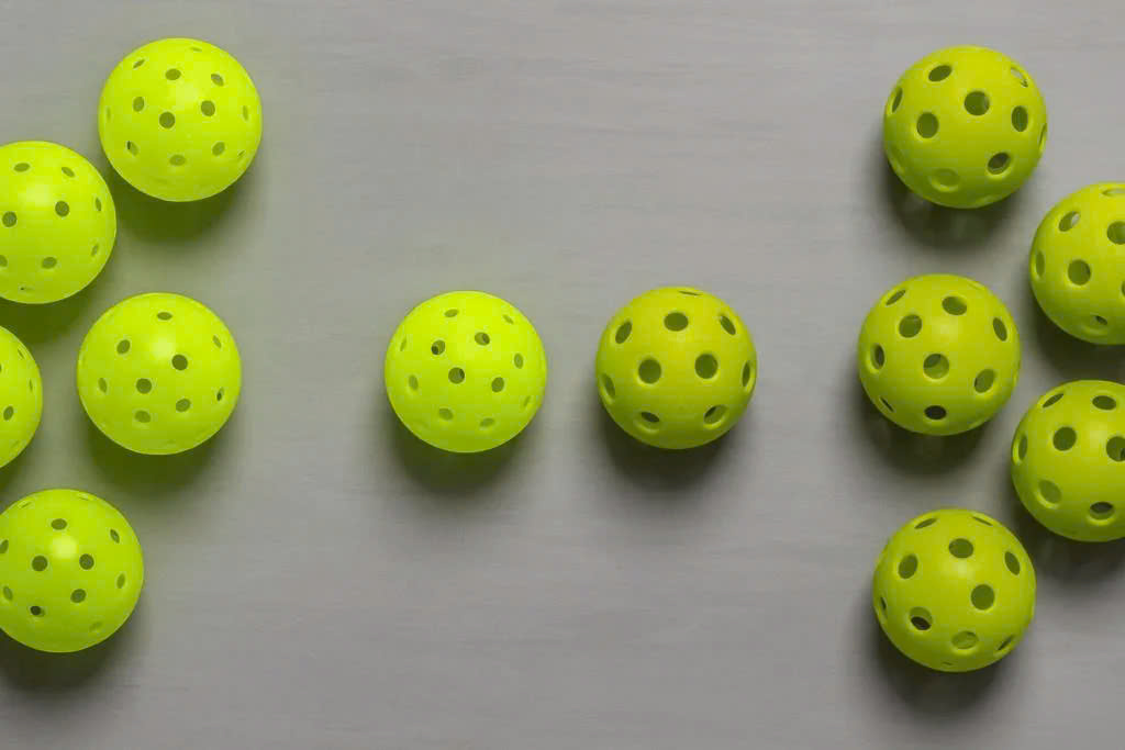 Có cần bảo quản bóng Pickleball không?