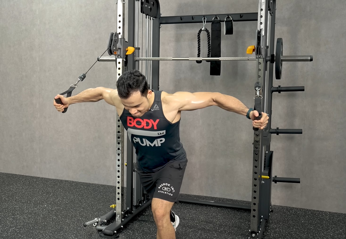 THIẾT KẾ PHÙ HỢP VỚI THỂ TRẠNG NGƯỜI CHÂU Á