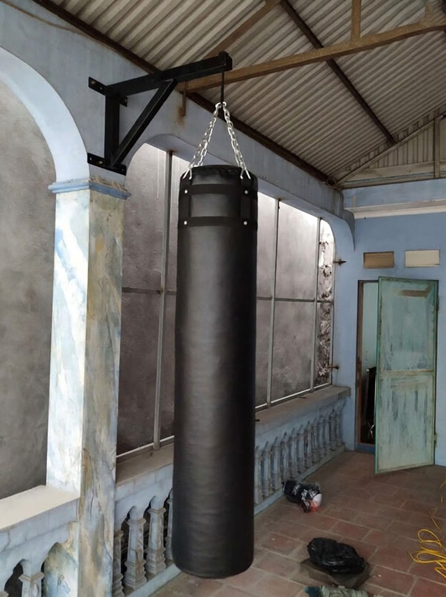 ĐẶC ĐIỂM NỔI BẬT CỦA BAO BOXING MMA EVERLAST 162CM