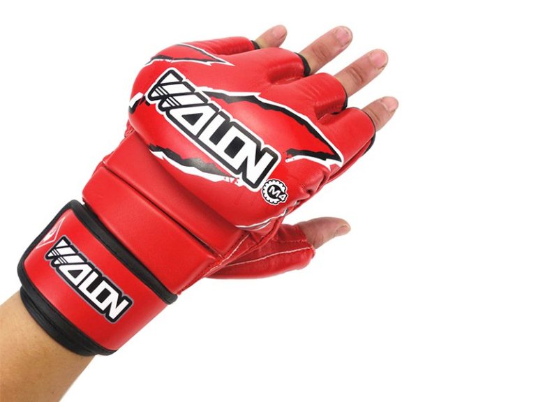 Thiết kế hở ngón linh hoạt, phù hợp với MMA