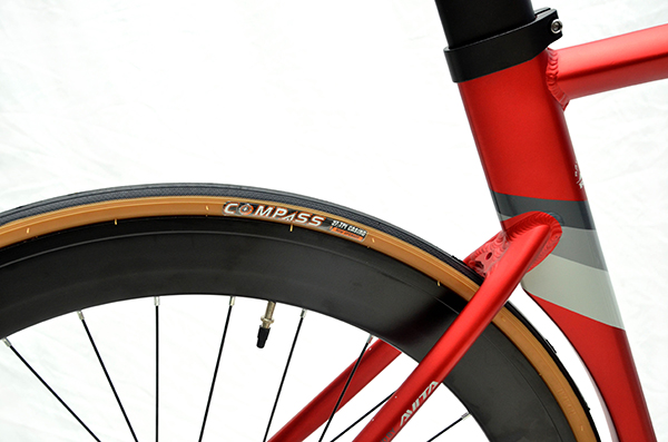 bánh xe đạp Fixed Gear AVITA Rapidly PRO 1.0