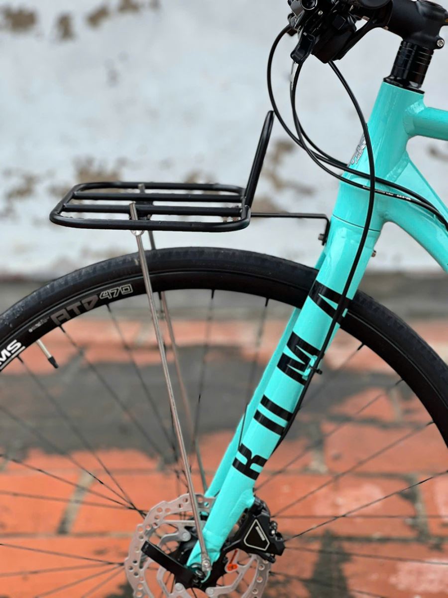 tay lái xe đạp touring Bianchi Roma 3