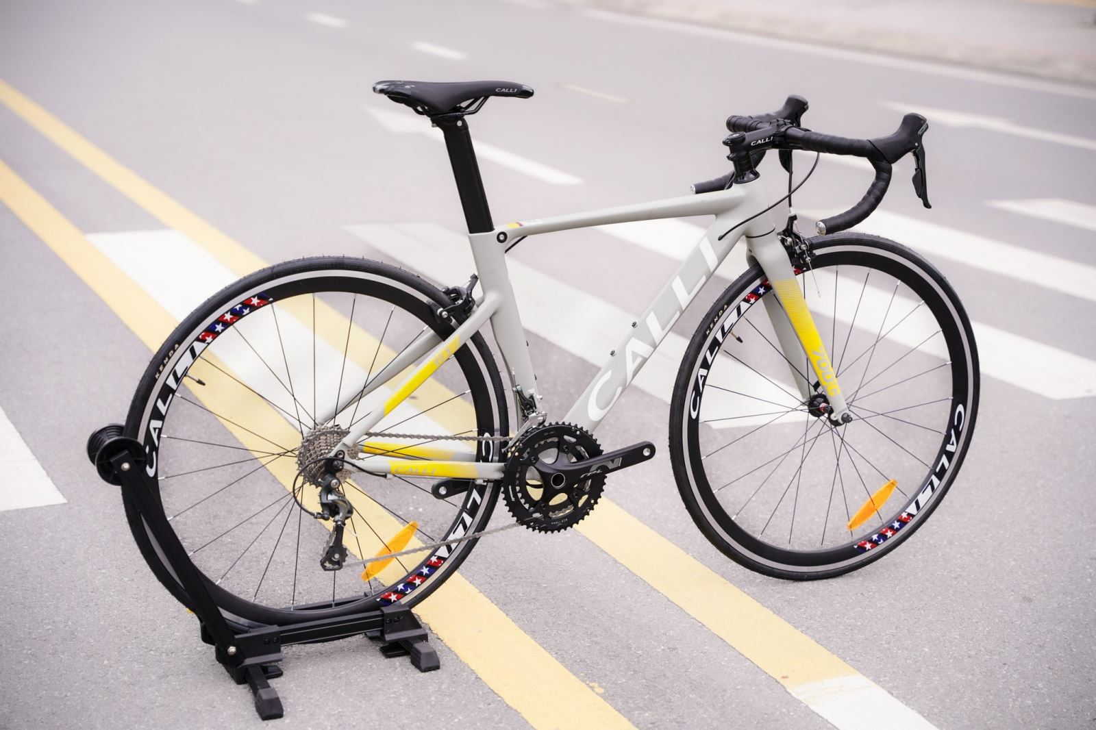 Xe đạp đua Calli R6.5