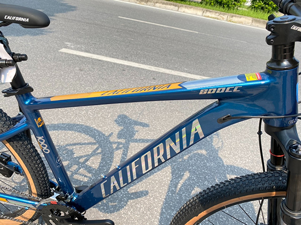 khung xe đạp địa hình thể thao California 800cc
