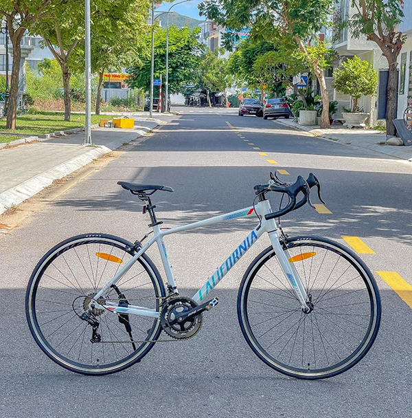xe đạp đua California R680
