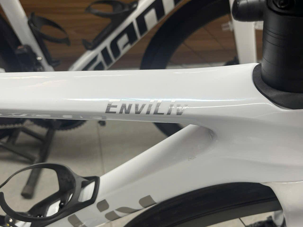 sườn xe đạp đua LIV ENVILIV ADV 1 2025
