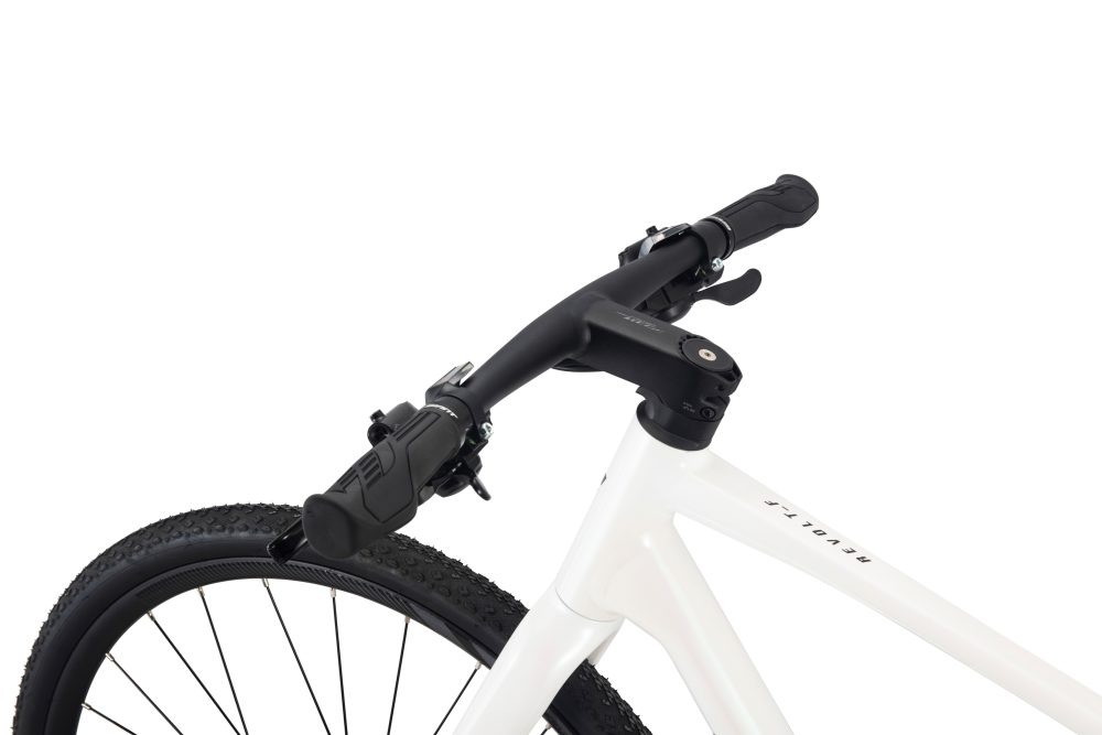 xe đạp touring Giant REVOLT-F2 2026 2