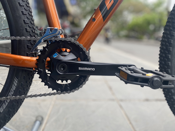 đùi đĩa xe đạp địa hình thể thao Giant Talon 3 2022