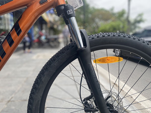 phuộc xe đạp địa hình thể thao Giant Talon 3 2022