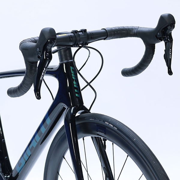 Lốp trước xe đạp đua Giant TCR ADVANCED PRO 2 DISC 2021