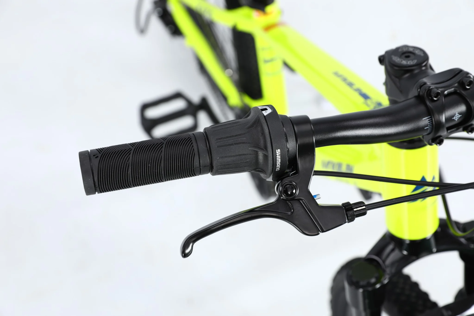 TAY ĐỀ SHIMANO REVOSHIFT RV200 CHUYỂN SỐ NHANH CHÓNG