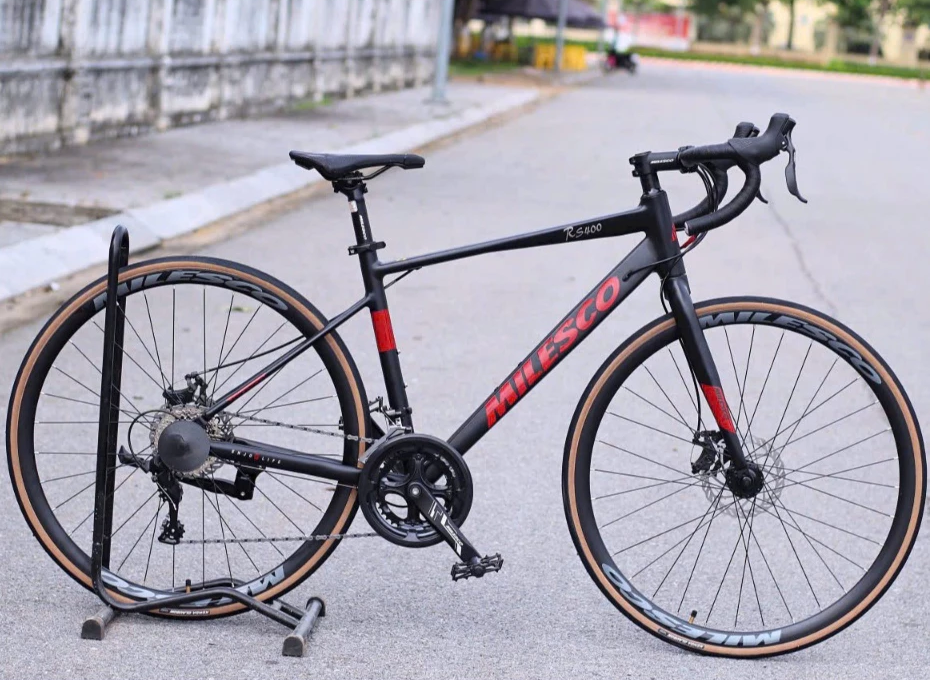TỔNG QUAN VỀ XE ĐẠP ROAD MILESCO RS400-S