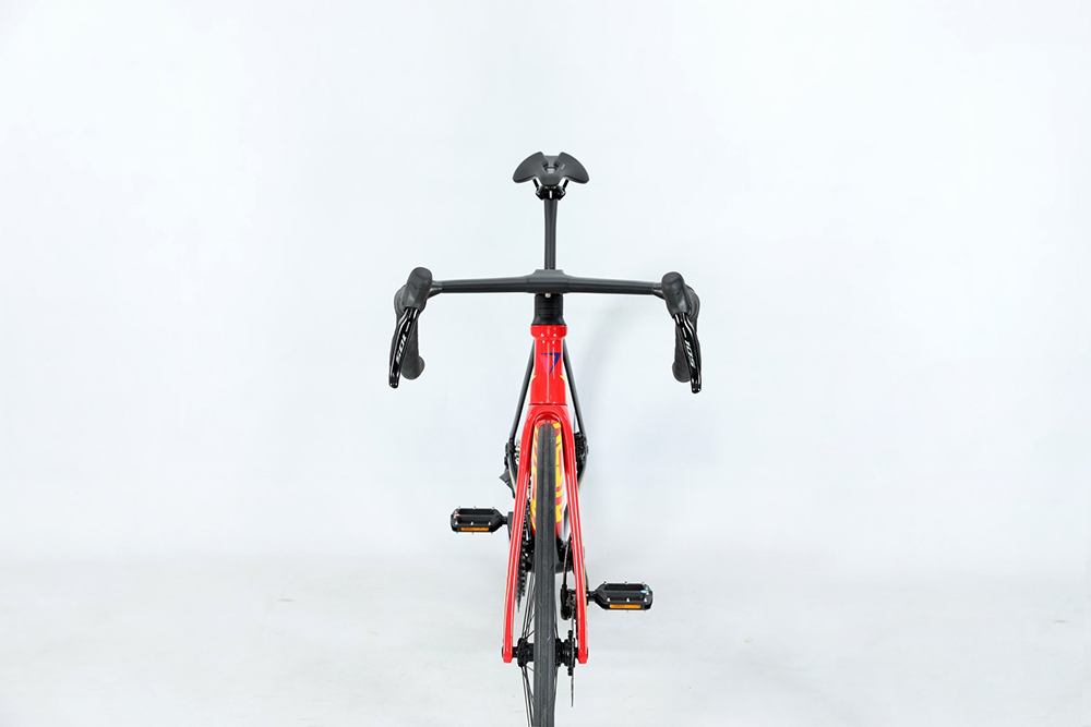 xe đạp đua NESTO DRAGON FAST 3