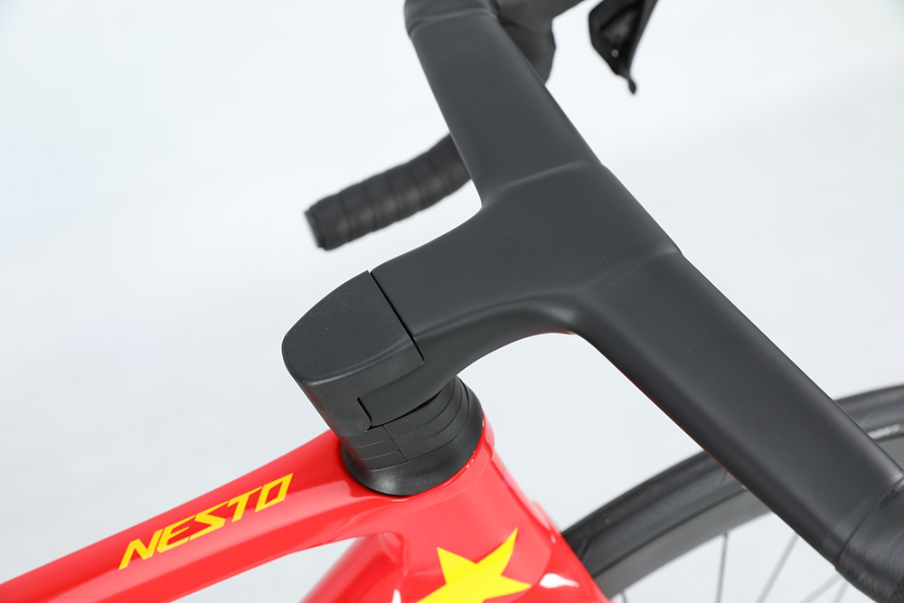 xe đạp đua NESTO DRAGON FAST 4