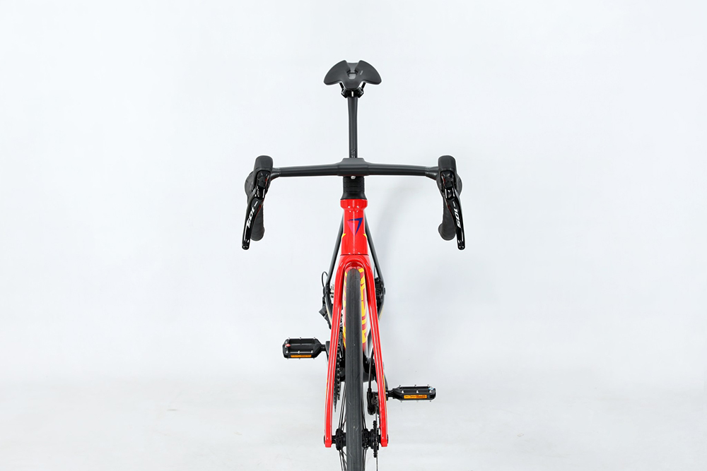xe đạp đua NESTO DRAGON 3