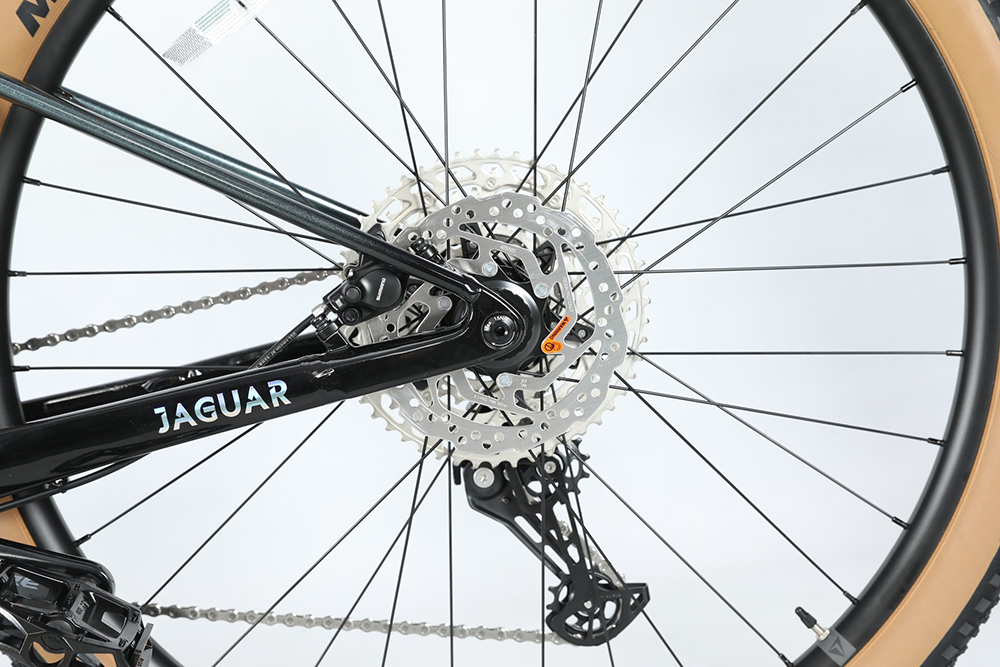 xe đạp địa hình thể thao NESTO JAGUAR 12
