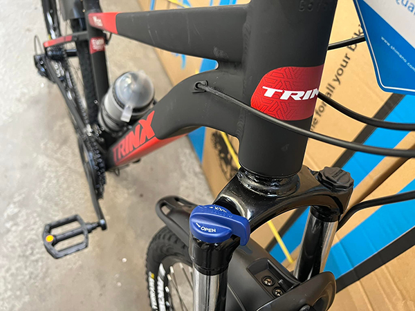 dây âm khung xe đạp địa hình thể thao Trinx M600 2022