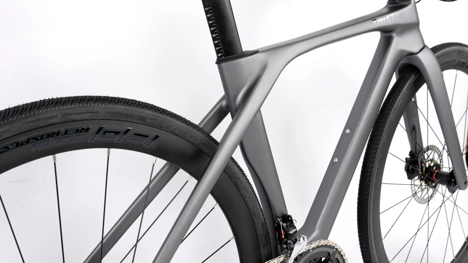 KHUNG CARBON NANO SIÊU NHẸ, THIẾT KẾ ĐI DÂY ÂM