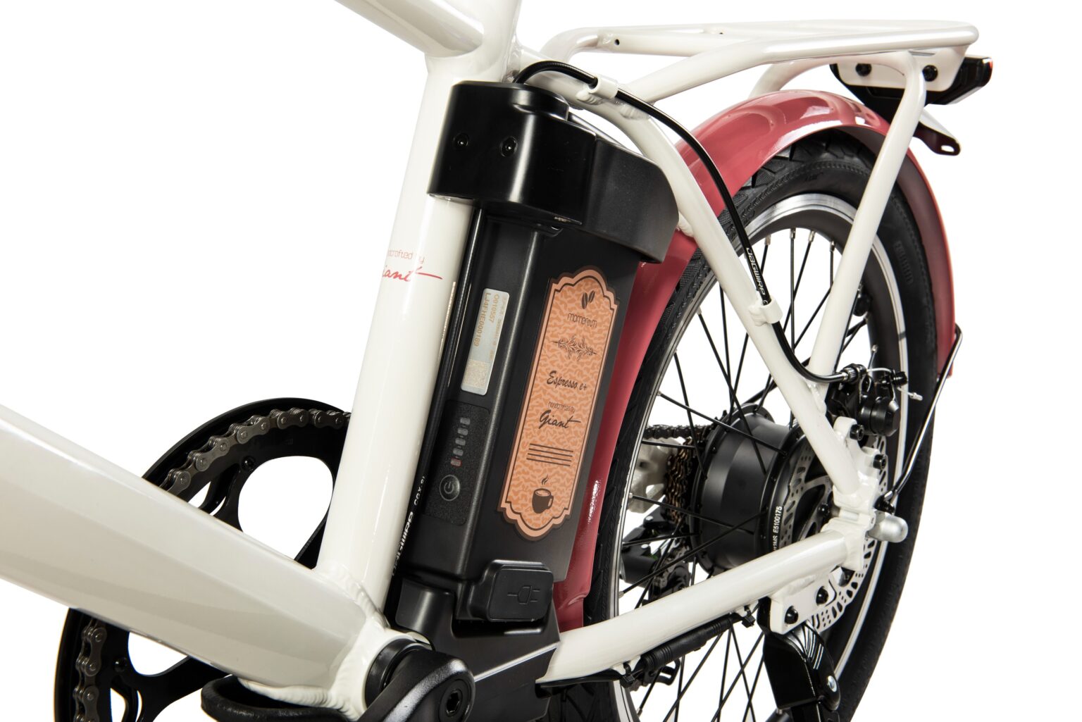 Pin sạc tiện lợi, phù hợp nhu cầu di chuyển hằng ngày