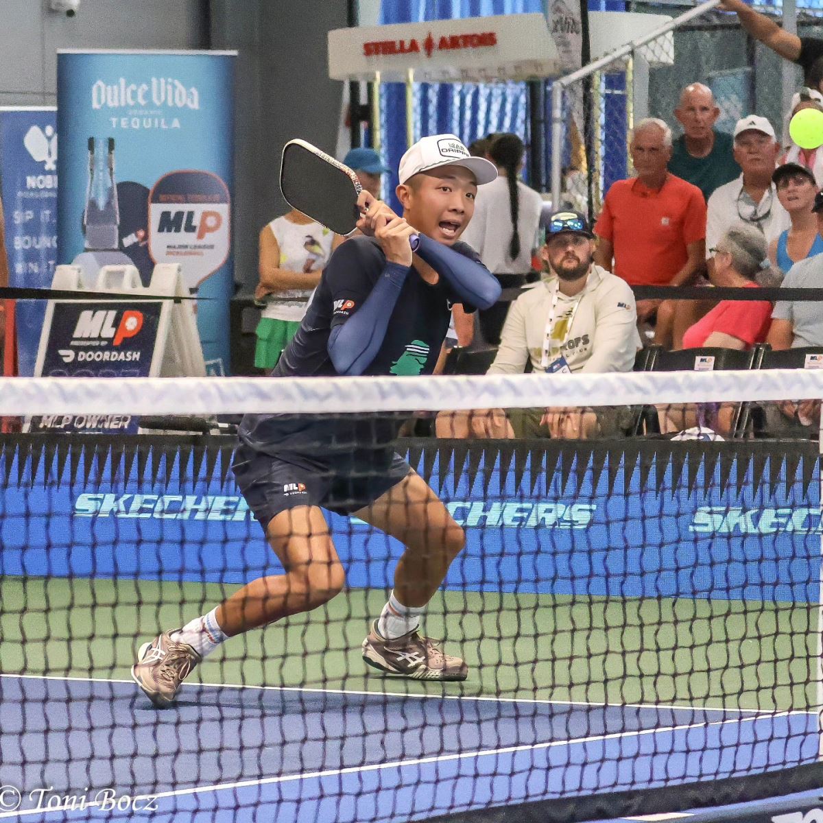 Bước ngoặt đầu tiên