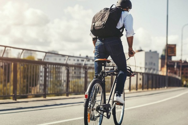 Đạp xe đi làm hàng ngày có những lợi điểm gì mà nhiều nước Châu Âu triển khai đến vậy?