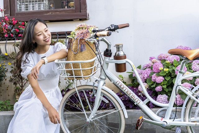 Nữ giới thường thích xe đạp có mầu Hồng, Xanh hoặc Tím
