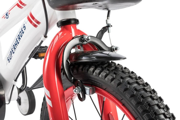 Hệ thống phanh an toàn, yên xe êm, tay lái dễ điều chỉnh