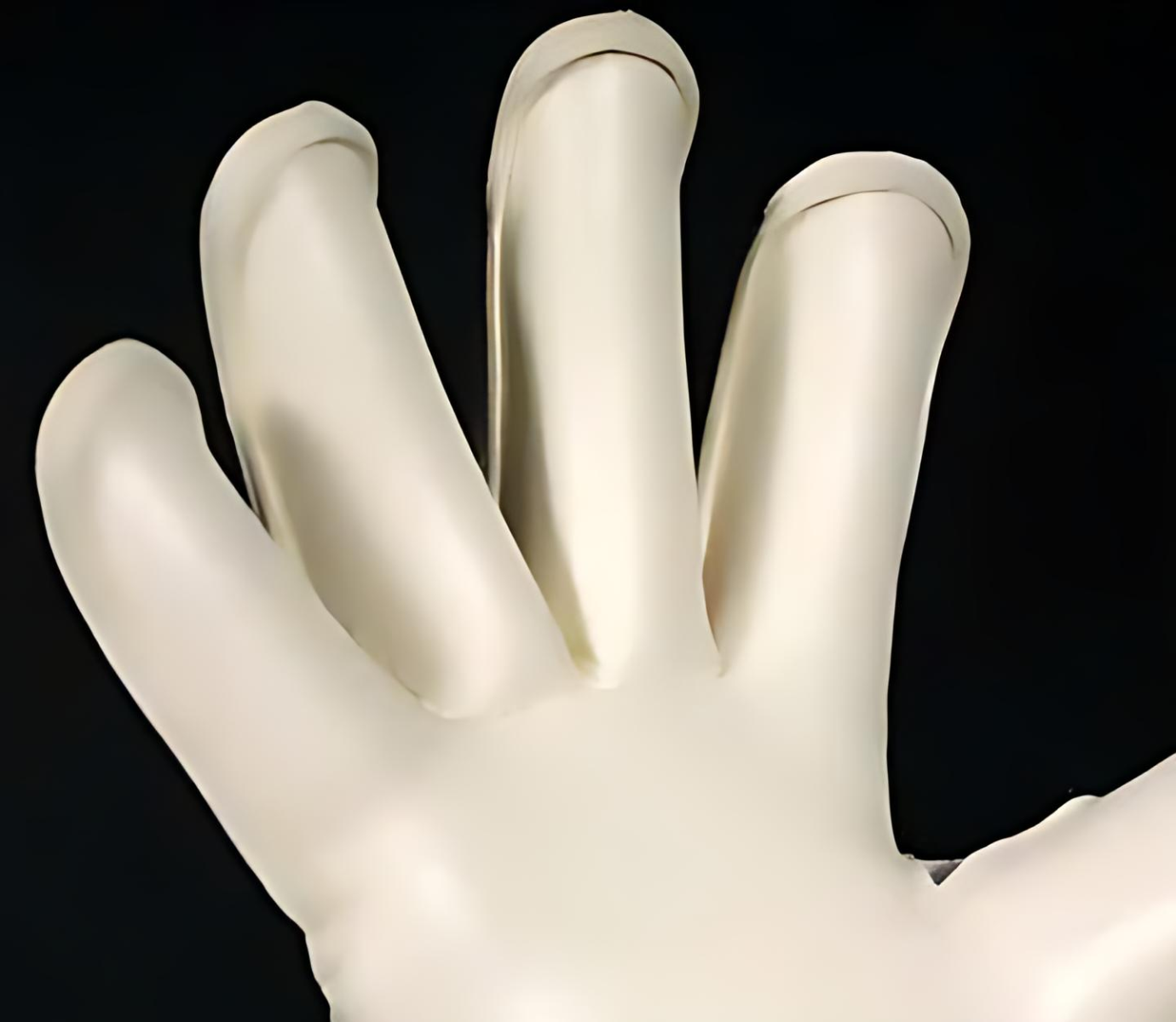 Roll Finger – Tăng diện tích tiếp xúc, bám bóng tốt trên sân cỏ nhân tạo