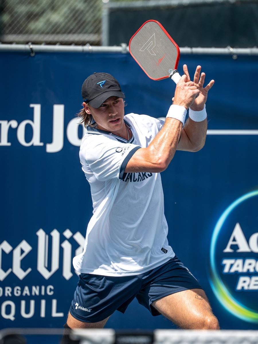 So sánh nhanh 7 vợt Pickleball nổi bật 2025